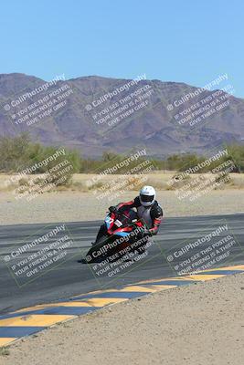 media/Mar-24-2025-Moto Forza (Mon) [[57ce5c5cff]]/1-Advanced Group/Session 3 (Turn 6 Inside)/
